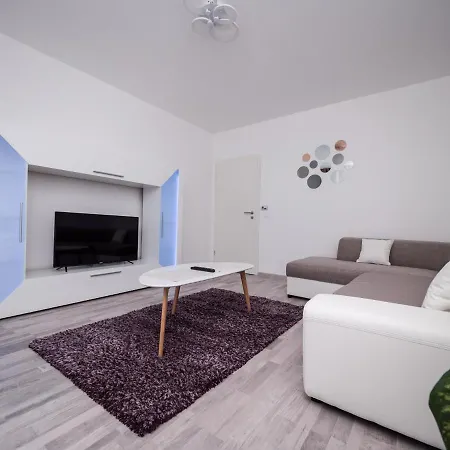 Avantgarden King Apart Brasov Exterior photo